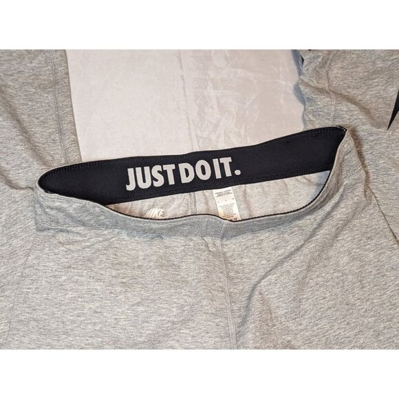 Nike Women's Grey Leggings Size Small "Just Do It" Big Logo Spellout On Leg - Picture 7 of 15